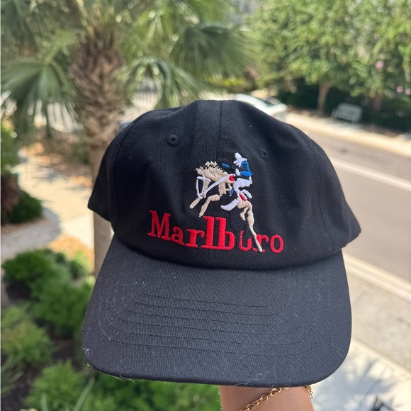 Vintage Marlboro Black Baseball Cap - Picture 1 of 2